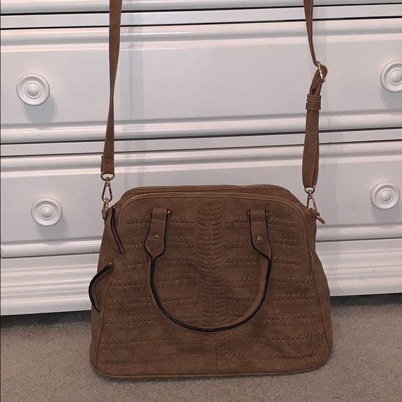 never carry. - Picture 1 of 2